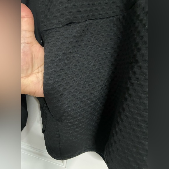 T7- ADIDAS + TERREX Black HONEYCOMB Sweatshirt - Picture 3 of 11